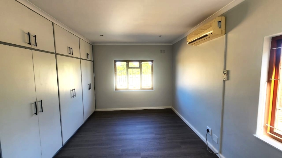 3 Bedroom Property for Sale in Bergzicht Western Cape